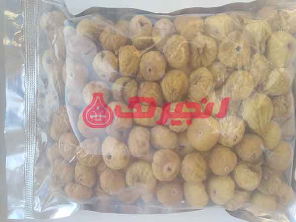 یکی از بهترین انجیرهای خشک برای مصرف روزانه یا مناسبت های رسمی، انجیر AA میباشد. در هنگام خرید انجیر AA ممکن است با نام دیگری از آن به نام انجیر 2A روبرو شوید که تحت برندهای مختلف و نژادهای متفاوت در بازار خشکبار عرضه میشوند. این حروف انگلیسی که در ادامه نام گذاری انجیر های خشک می آیند، گریدهای قرار ...