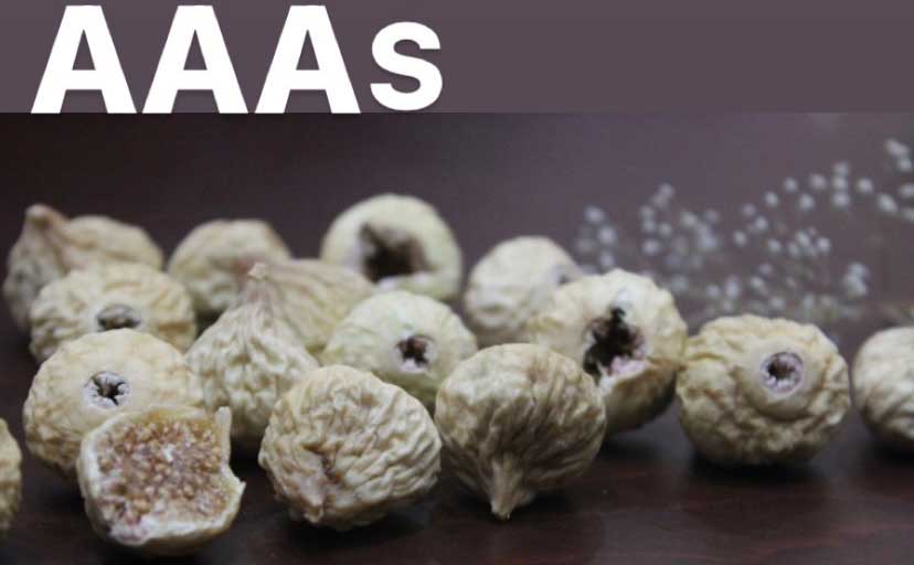 انجیر سایز درشت AAAs دستچین 9 کیلویی-ویژگی محصول: سایز: درشت رنگ : روشن بدون واسطه مناسب برای صادرات و پخش در ایران شیوه نگه داری در سردخانه یا جای خنک دور از نور و آفتاب یا درون ظروف سر بسته که هوایی داخل نرود. مناسب برای درمان یبوست و بیماری های گوارشی و مقوی استخوان و تقویت سیستم ایمنی کودکان منع ...