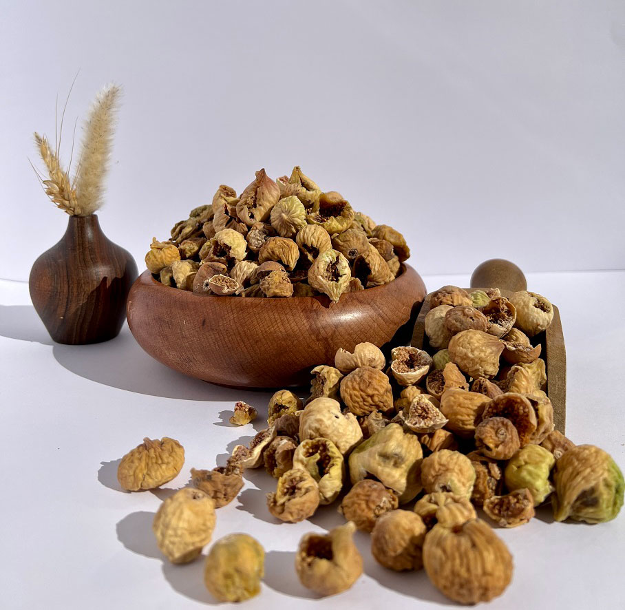 انجیر گنجشک خورده سایز درشت AAA سفید-عده ای از خریداران تنها به فکر خاصیت انجیر خشک هستند و به ظاهر آن اهمیت چندانی نمی دهند. برای این دسته از افراد خرید و قیمت انجیر خشک گنجشک خورده که از لحاظ کیفیتی هیچ گونه مشکلی ندارد و تنها از لحاظ ظاهری سالم نمی باشد توصیه میشود. همانطور که میدانید در حجم وسیع ...
